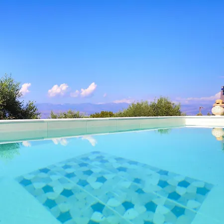 Arilia Villa Agnítsini