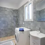 Arilia * Agnítsini